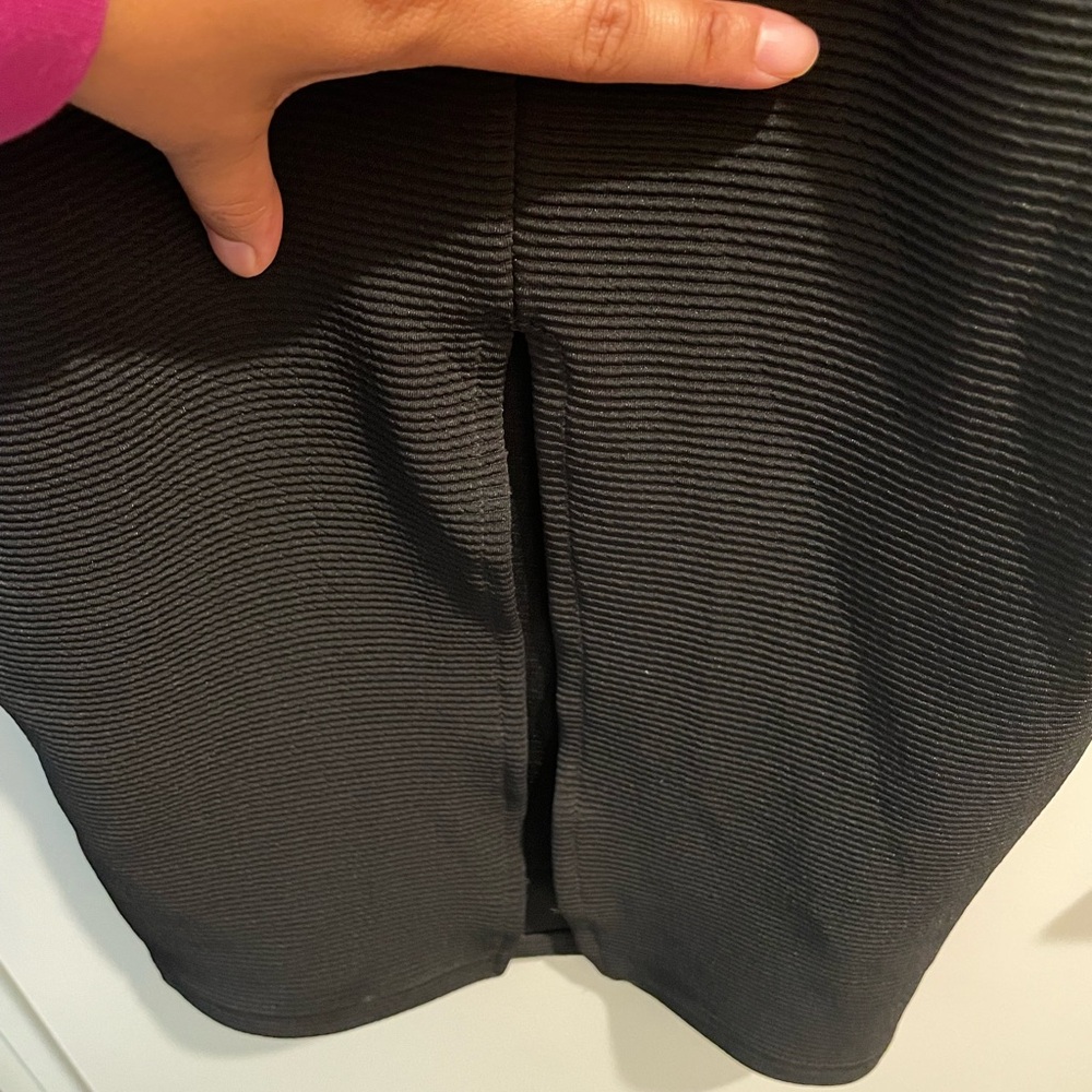 Misstress Rocks LBD Size Medium - Picture 3 of 4
